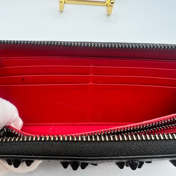 Christian Louboutin Panettone Zip Around Wallet - includes box and dust bag - Picture 13 of 16